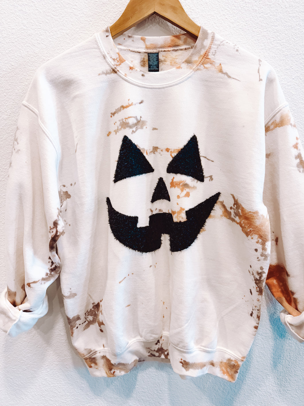 Jack-o-lantern Cloud Dye Sweatshirt