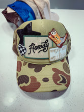 Load image into Gallery viewer, Howdy Hellbound hat
